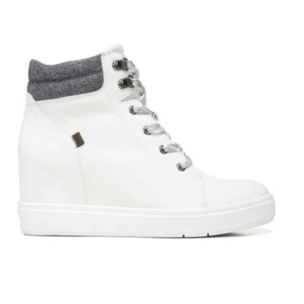 Dr. Scholl's never worn white Madison Hike Wedge Hiking Boot size US6